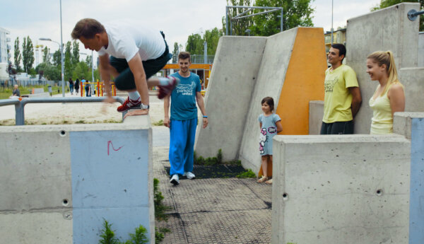 Parkourowcy, kaskaderzy i płotkarze!